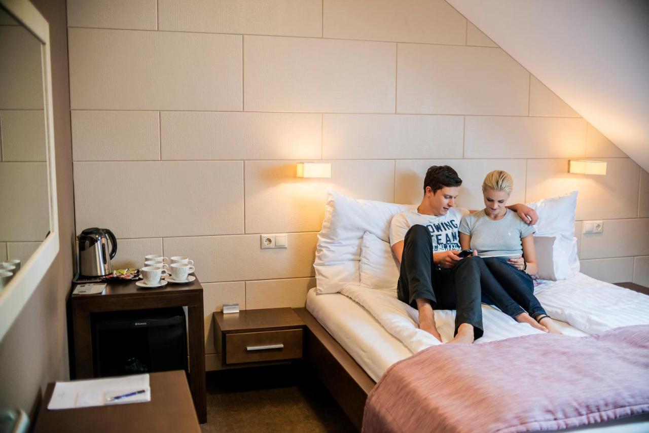 Hotel Fuerdohaz Nyiregyhaza Bagian luar foto